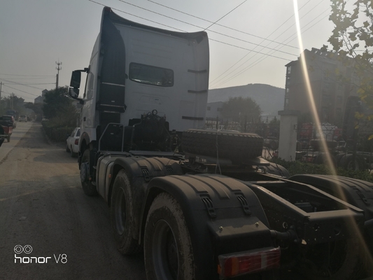 سينوتروك HOWO A7 جرار شاحنة تكلفة الشحن ووقت التسليم المقدر عند 351-450 حصان