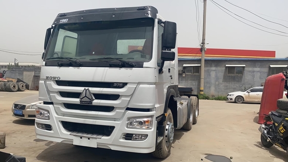 تصميم الإطارات بدون أنابيب Sinotruk HOWO 371 رأس الشاحنة الجرار شاحنة القمامة بالخصم