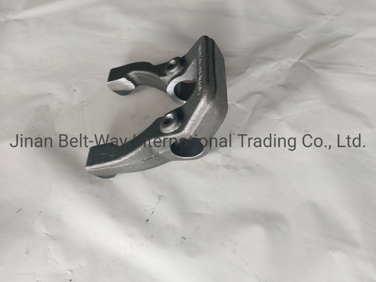 سوق جنوب آسيا Sinotruk HOWO قطع الغيار Wg2214260001 ناقل التوصيل مشبك الإطلاق الشوكة