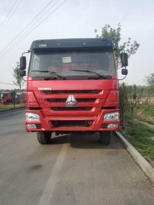 351-450 حصان HOWO 6X4 16 20 متر مكعب 10 شاحنة عجلات مع تصميم إطارات بدون أنابيب