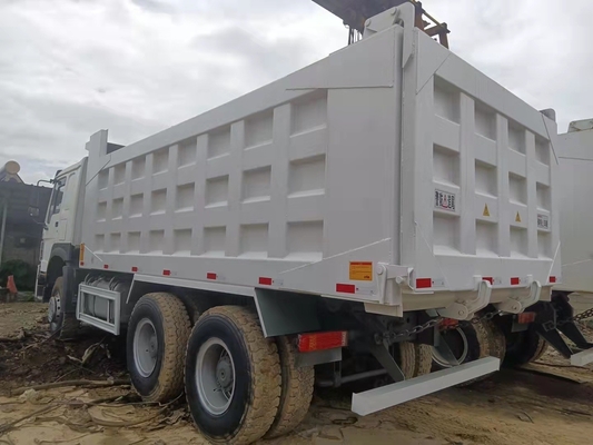 تصميم الإطارات Sinotruc بدون أنابيب HOWO 371HP ناقل نقل يدوي