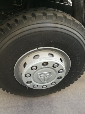 شاحنة HOWO 6X4 ذات المحرك ذو سعة 20 متر مكعب ومعايير انبعاثات اليورو 2