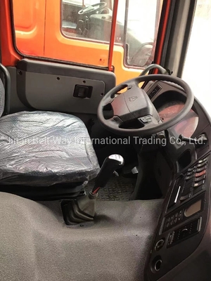 أفضل خيار للشاحنة HOWO Sinotruk 8/10/12 عجلات 6 * 4 8 * 4 شاحنة قمامة بسعة محرك> 8L