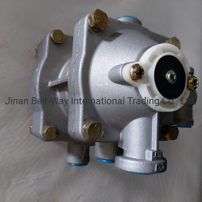 صمام تحكم المقطورة Wg9000360180 لشركة Sinotruk HOWO Truck Parts في سوق جنوب آسيا