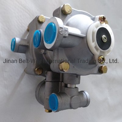 صمام تحكم المقطورة Wg9000360180 لشركة Sinotruk HOWO Truck Parts في سوق جنوب آسيا